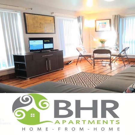 Perfect Central City Location - Parking - 3 Beds - 2 Bedrooms Belfast Exterior foto