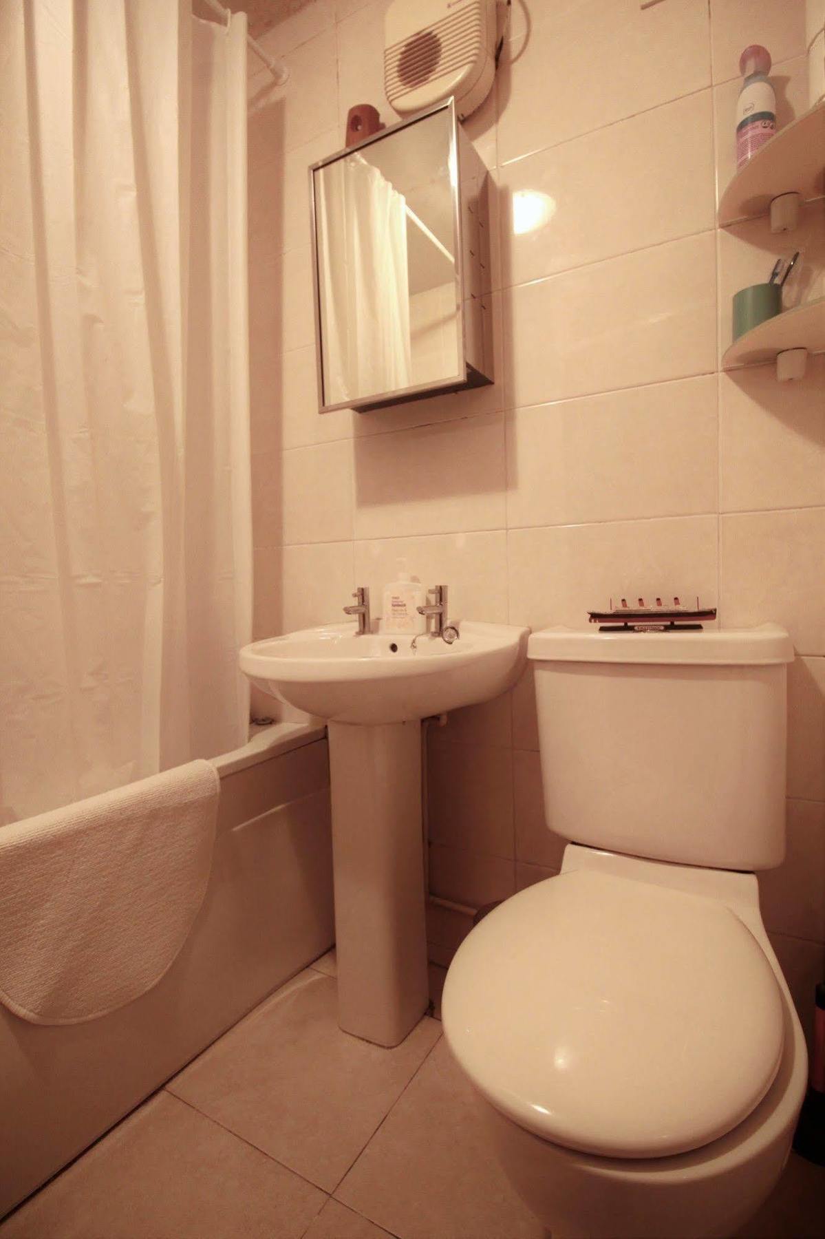Perfect Central City Location - Parking - 3 Beds - 2 Bedrooms Belfast Exterior foto